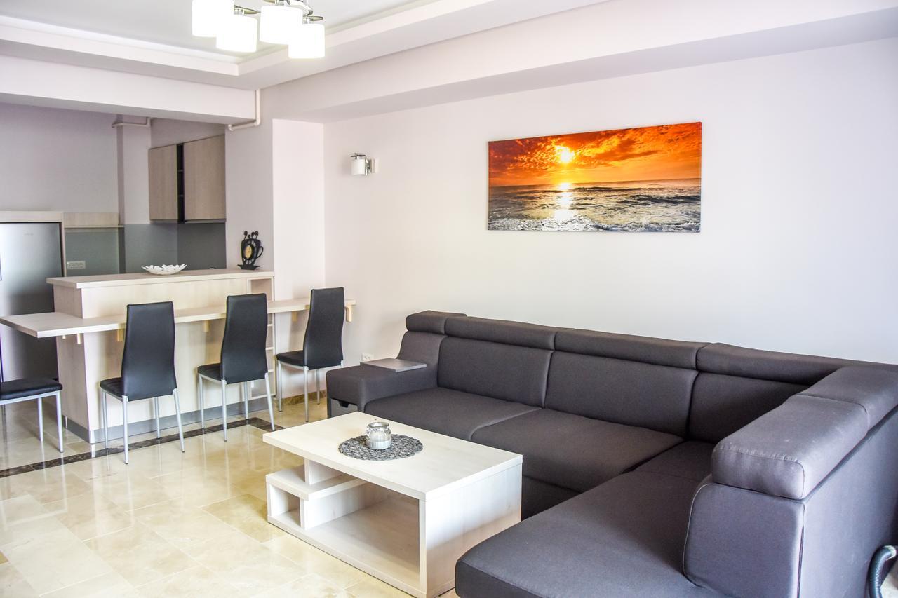 Sns Apartament In Vila Sophia Mamaia Exterior photo