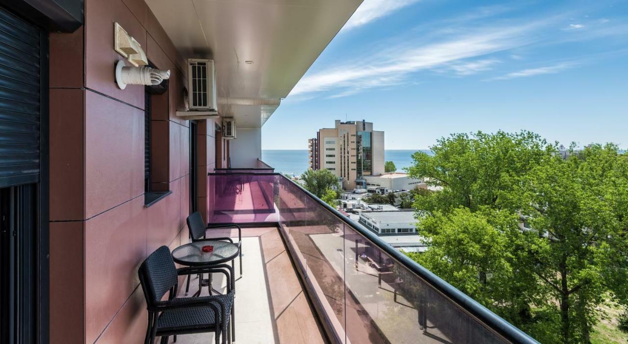 Sns Apartament In Vila Sophia Mamaia Exterior photo