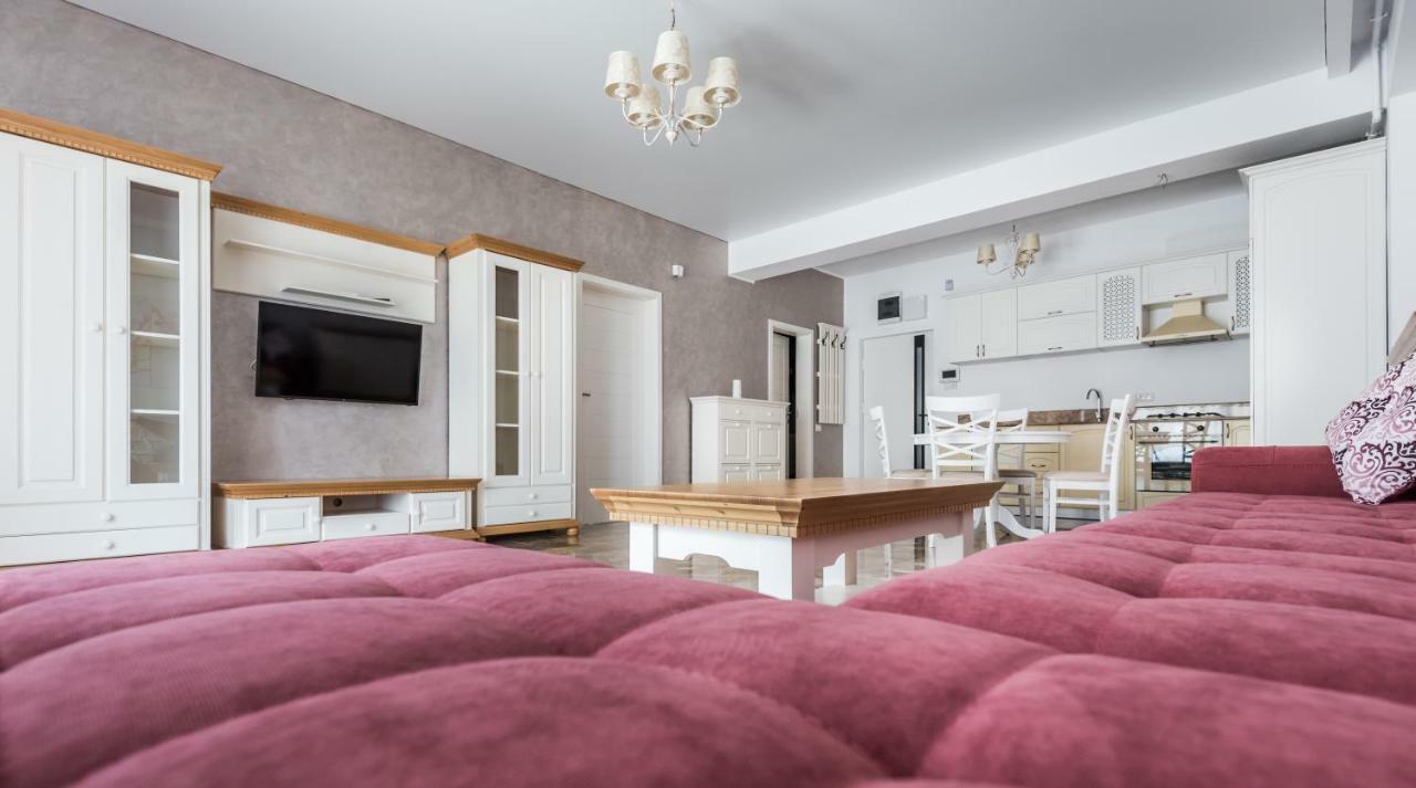 Sns Apartament In Vila Sophia Mamaia Exterior photo